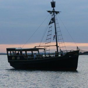 Meet your Posher, Carrline